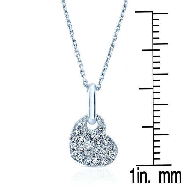 จี้หัวใจระย้าประดับเพชรในทองขาว 14k (1/6 Ct.tw.)