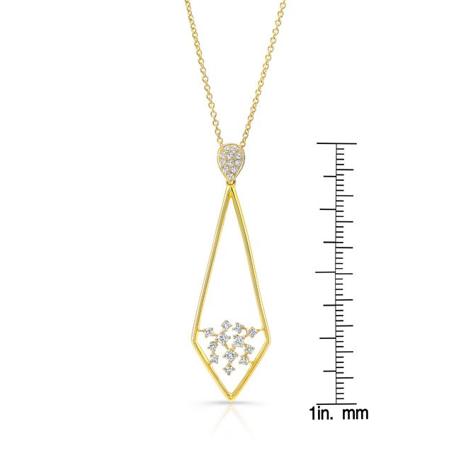 Natural Diamond Round Brilliant Pendant in 14K Yellow Gold, 3 ct. t.w. – scale reference | RockHer