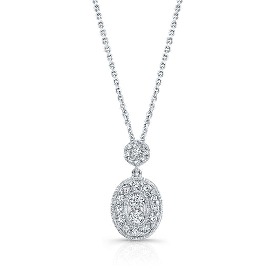 จี้เพชรวงรีแบบห้อยพร้อมฮาโล่ในทองคำขาว 14 กะรัต น้ำหนักรวม 0.33 กะรัต สายโซ่เคิร์บ 18 นิ้ว