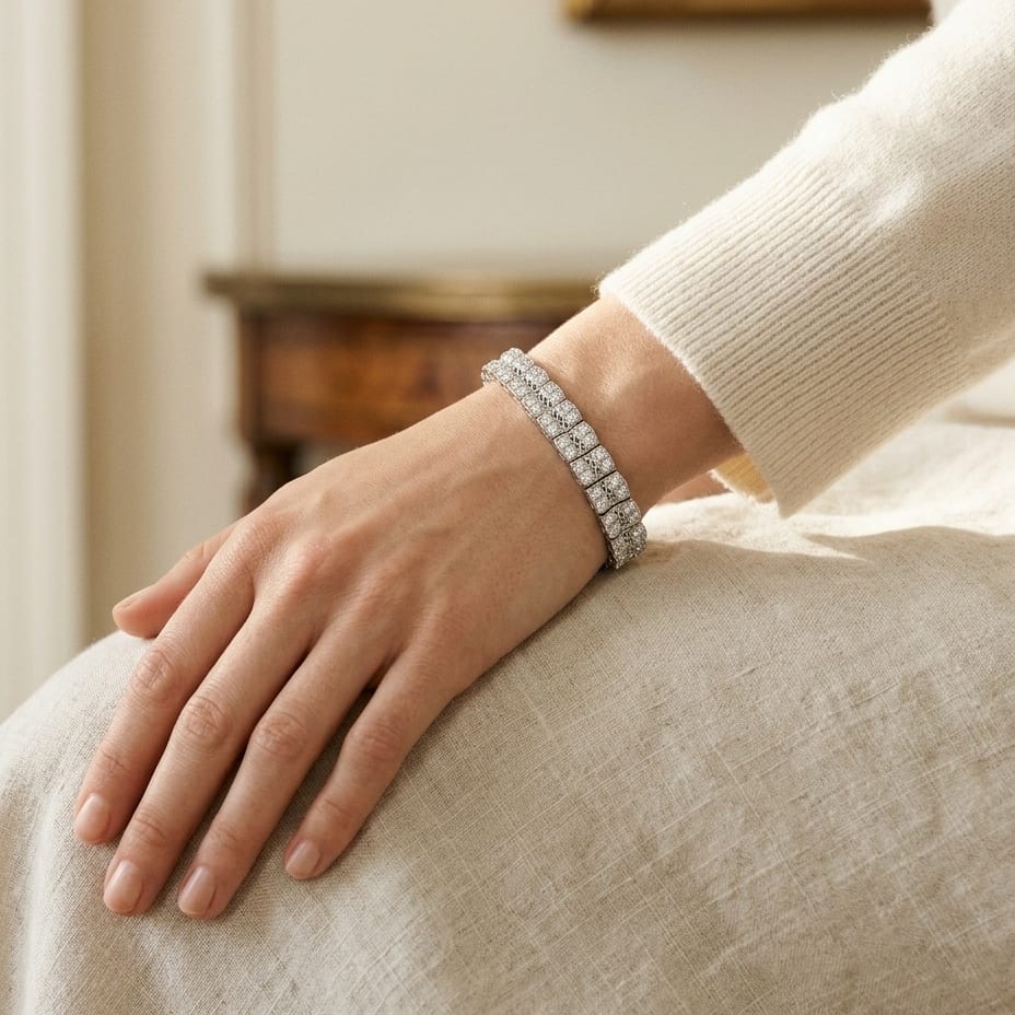 สร้อยข้อมือเพชร ตัวเรือนทองคำขาว 18K จาก RockHer