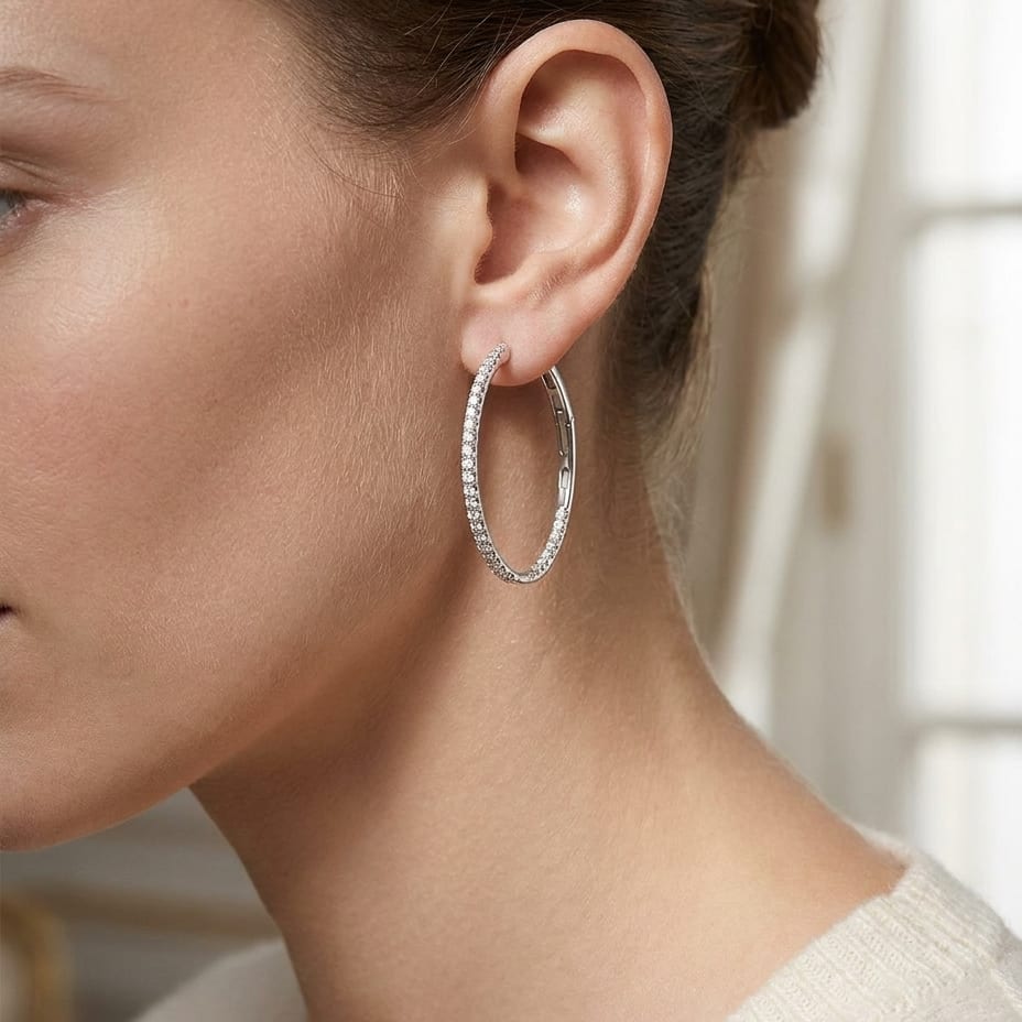 ต่างหูเพชร ฝังปาเว่ ตัวเรือนทองคำขาว 14K จาก RockHer