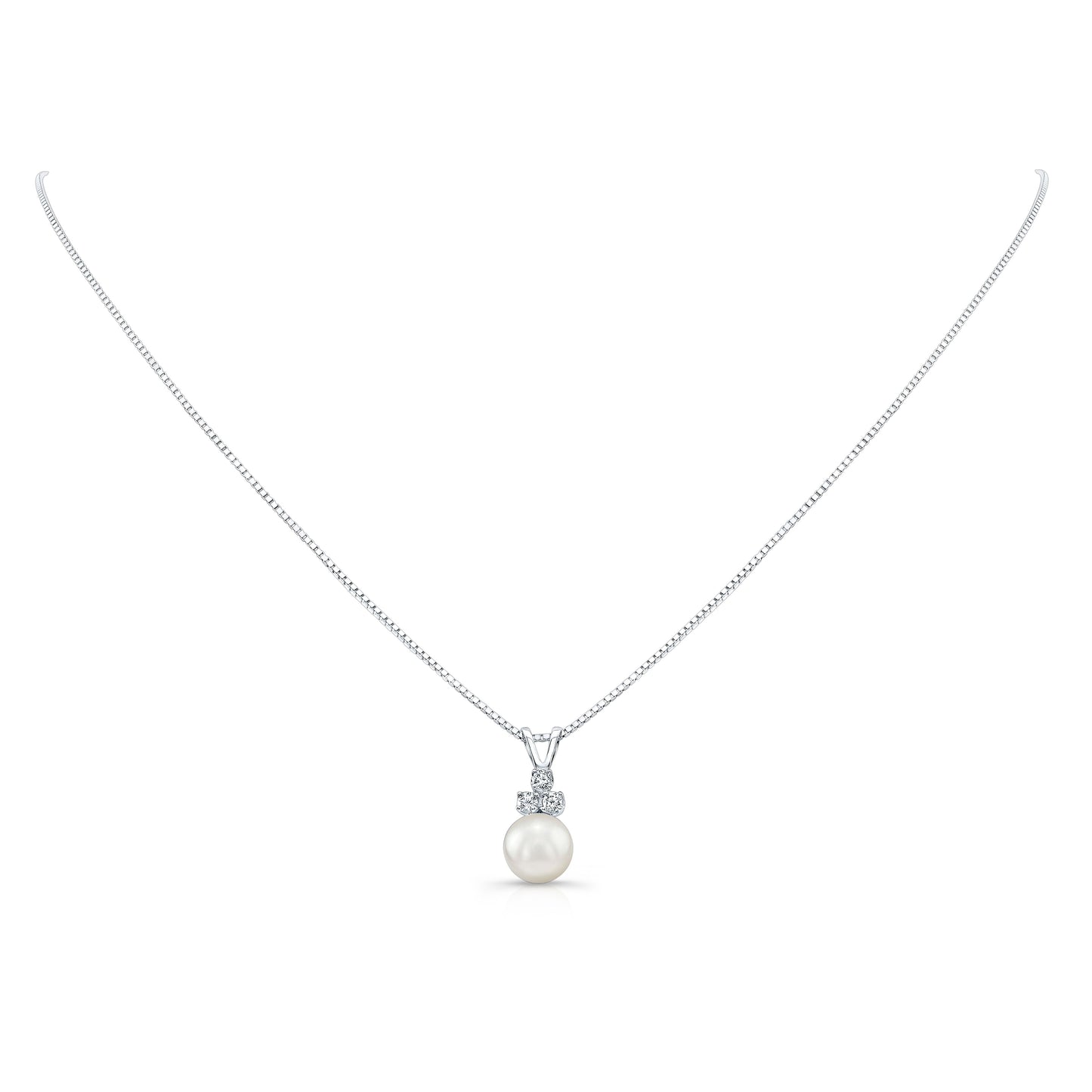 Cultured Pearl Pear Shape Pendant in 14K White Gold – detail view | RockHer
