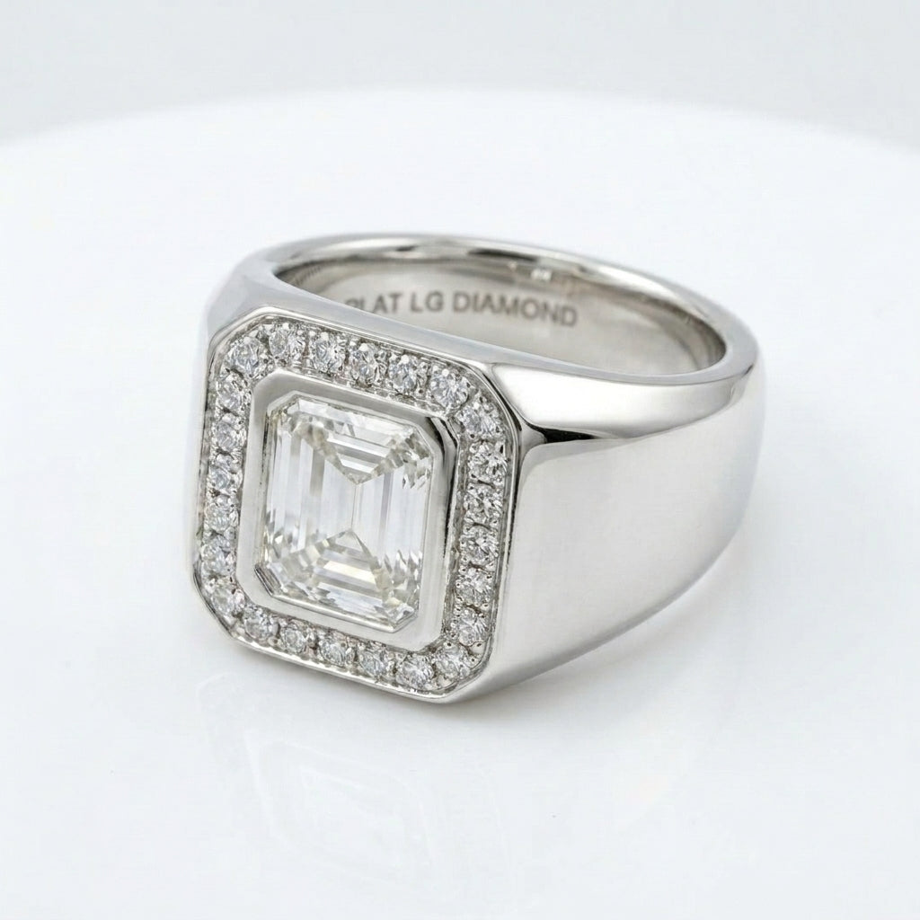 Women's Pavé Border lab-grown diamond letter signet ring in Platinum, letter D, product photography