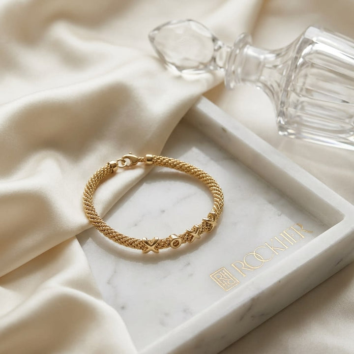 สร้อยข้อมือ Textured XOX Link Bracelet ตัวเรือนทองคำเหลือง 14K จาก RockHer