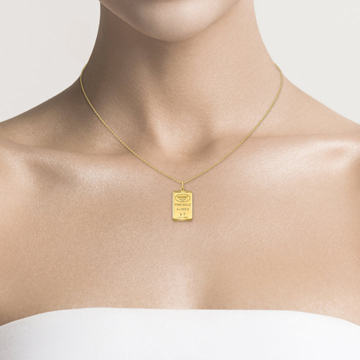 18K Yellow Gold Chain with 5 Gram Gold Bar Pendant, 18 Inch – detail view | RockHer