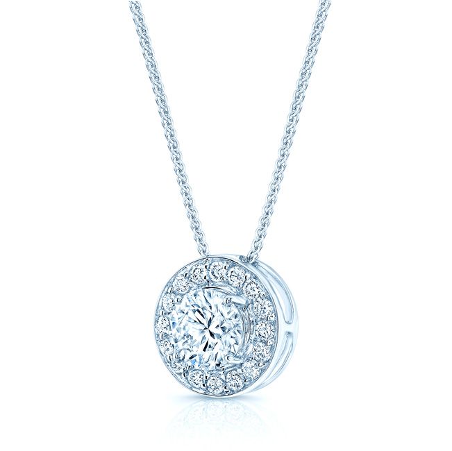 จี้เพชรรอบทรงกลมในทองคำขาว 18 กะรัต (เพชรกลาง 0.70 กะรัต)