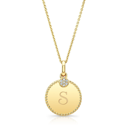 จี้แผ่นตัวอักษร "c" ประดับเพชรในทองคำเหลือง 14k