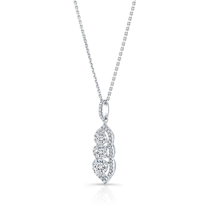 จี้แนวตั้ง 3 เม็ดพร้อมปลายมินาเร็ตในทองคำขาว 14 กะรัต