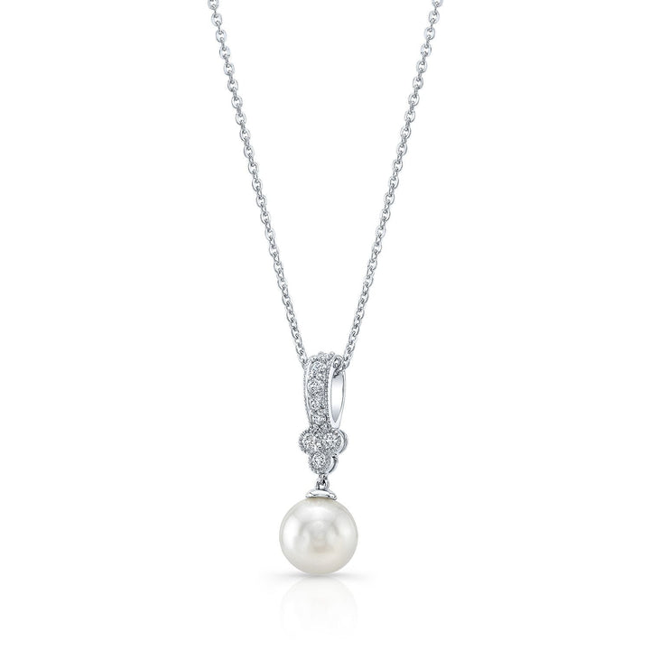 White Pearl And Diamond Drop Pendant With Clover And Pave Millgrained Bail In 14k White Gold (9.0-9.5mm) (si)