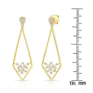 ต่างหูเพชร ฝังปาเว่ ตัวเรือนทองคำเหลือง 14K จาก RockHer