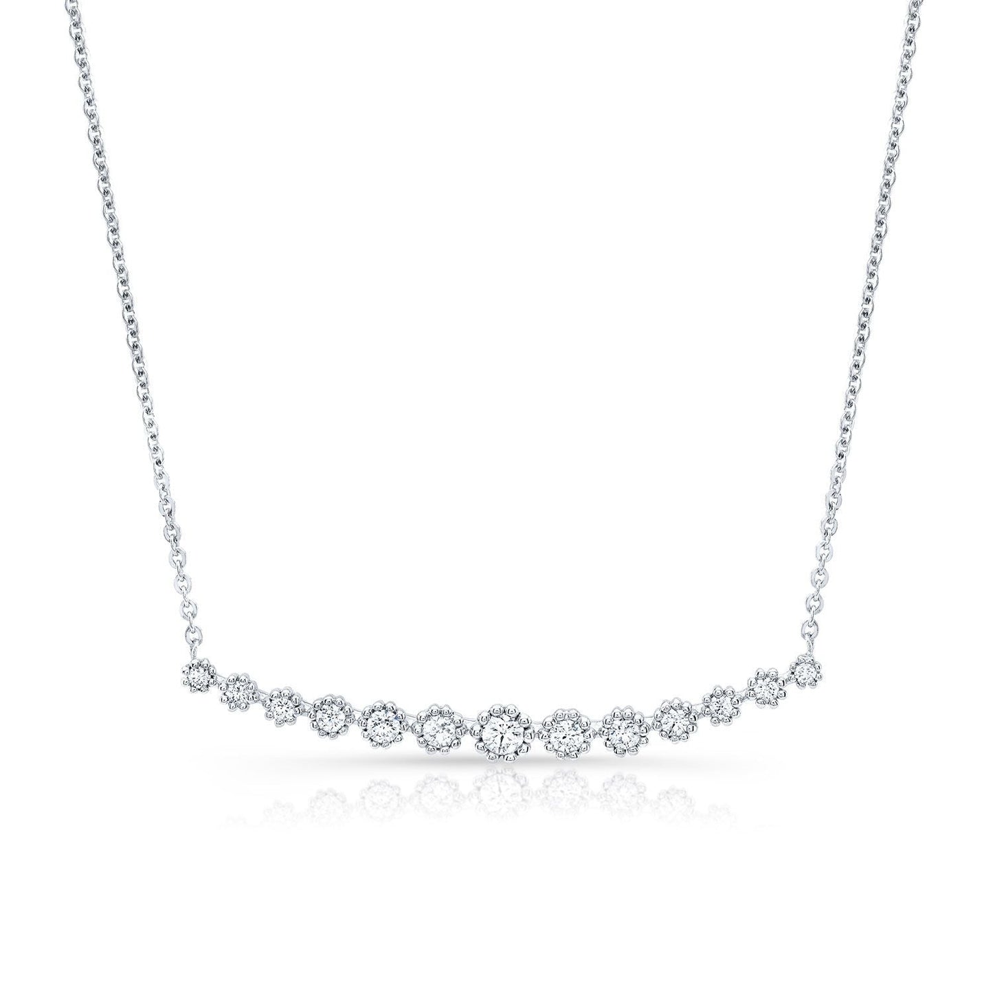 สร้อยคอดอกไม้ประดับเพชร 13 เม็ด ลายมิลเกรนในทองคำขาว 14 กะรัต (1/3 กะรัตรวม)