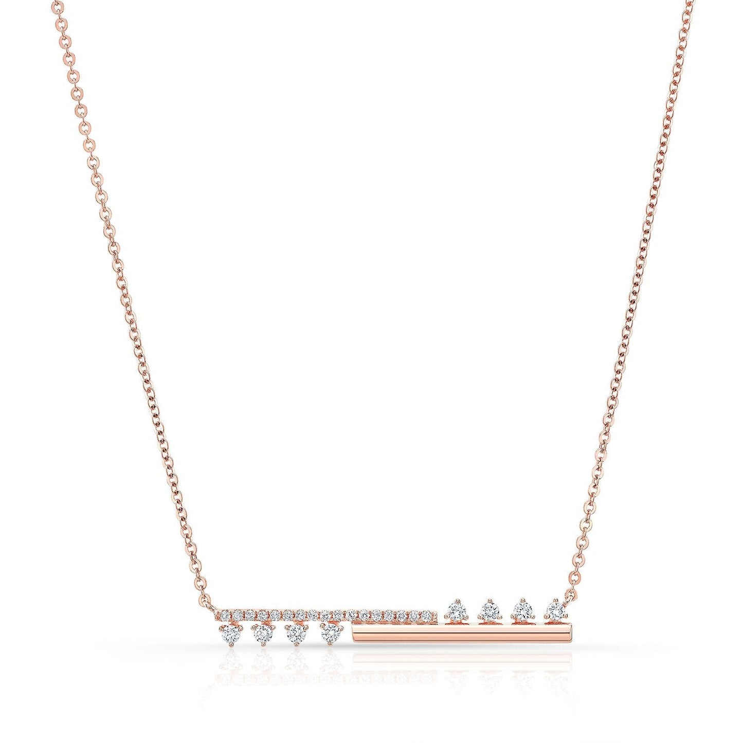 สร้อยคอเพชรแบบครึ่งแท่งและปาเว่พร้อมจุดเน้นแบบตั้งด้วยกรงเล็บในทองกุหลาบ 14k