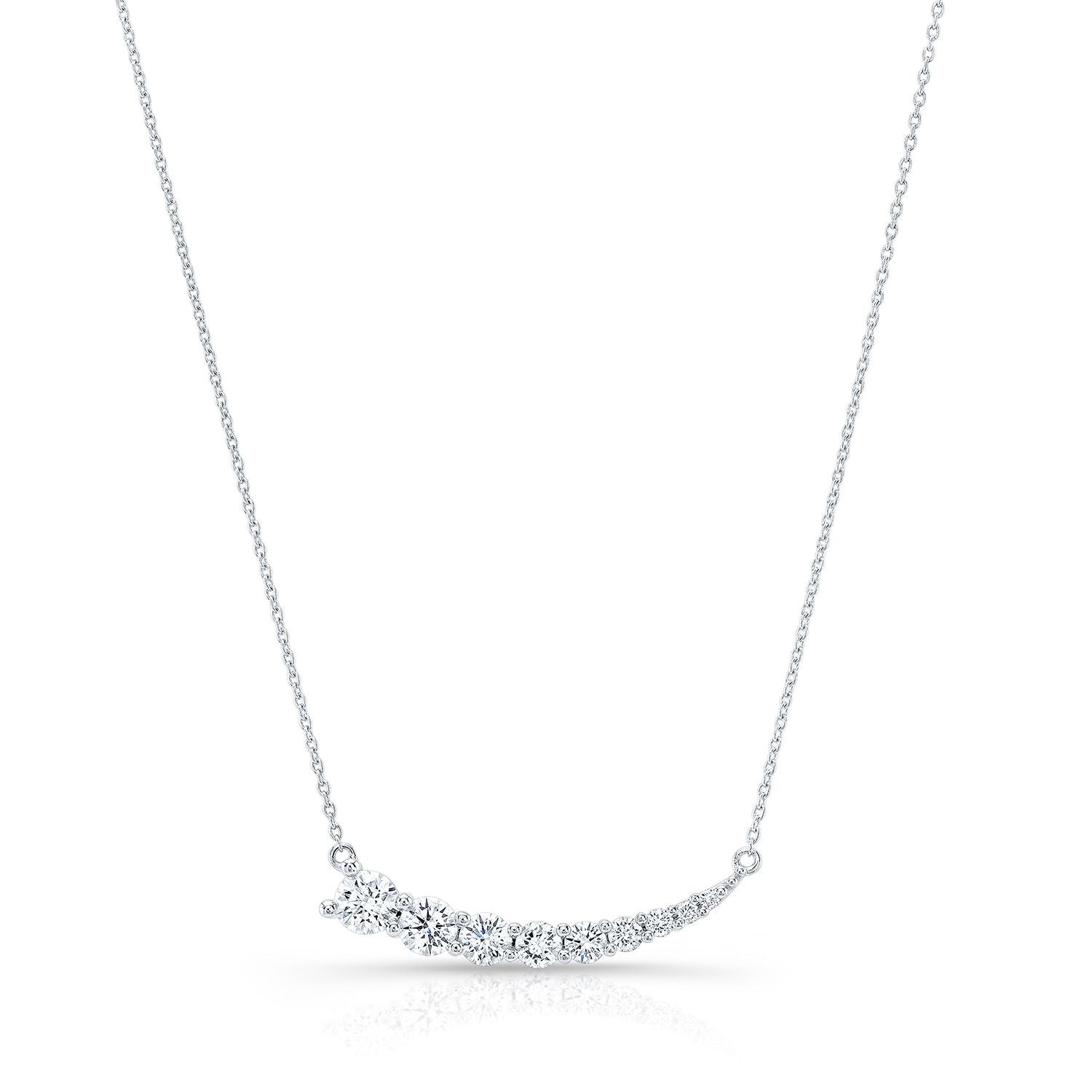 สร้อยคอหางดาวประดับเพชรวงกลมแบบไล่ระดับฝังด้วยกรงเล็บในทองคำขาว 14k