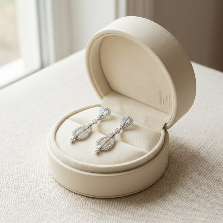 Natural Diamond Round Brilliant Pendant in 18K White Gold, 5 ct. t.w., in navy velvet jewelry box