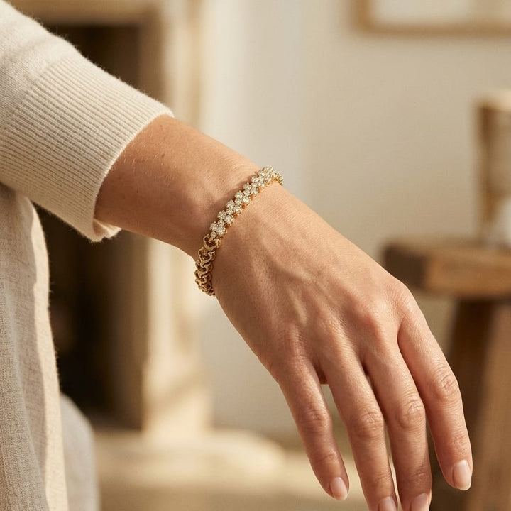สร้อยข้อมือเพชร ตัวเรือนทองคำเหลือง 18K จาก RockHer