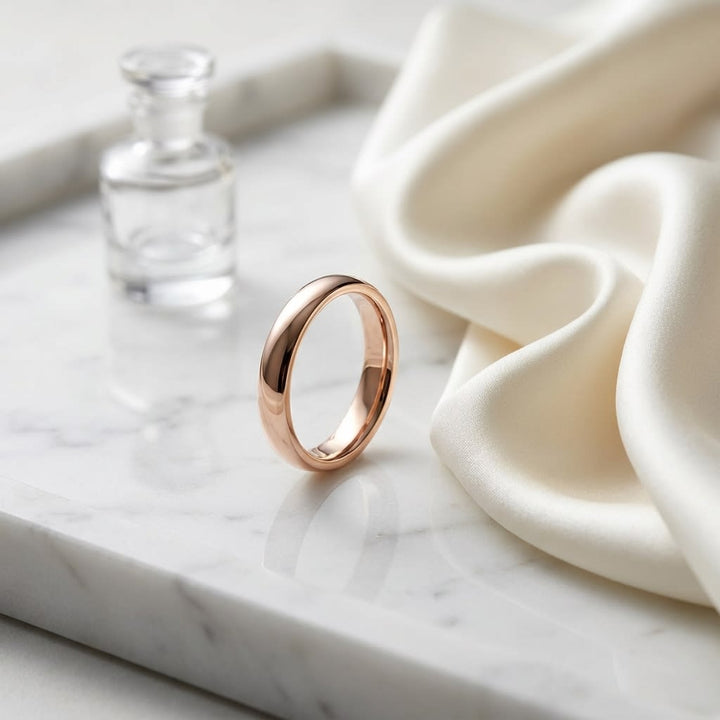 แหวนแต่งงาน ทรงรี ตัวเรือนทองคำชมพู 14K จาก RockHer