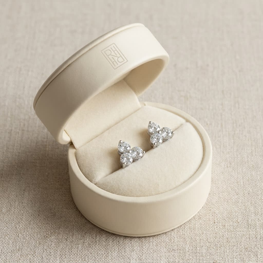 ต่างหูเพชร ตัวเรือนทองคำขาว 14K จาก RockHer