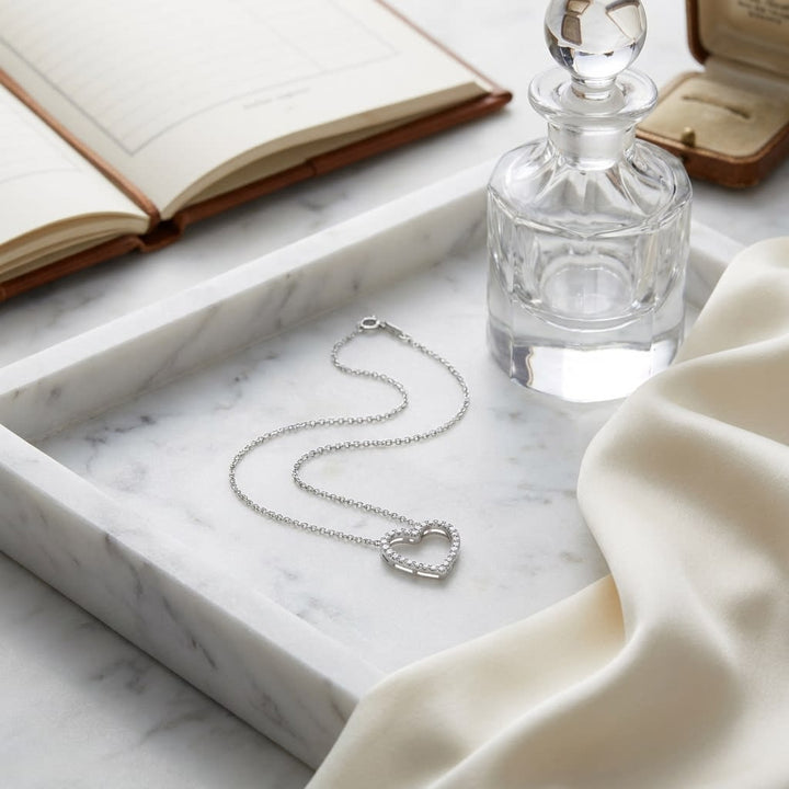 สร้อยคอเพชร ทรงหัวใจ ตัวเรือนทองคำขาว 14K จาก RockHer