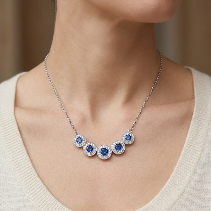 สร้อยคอไพลิน ตัวเรือนทองคำขาว 14K จาก RockHer