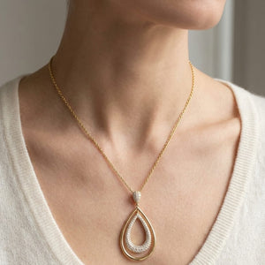 จี้เพชร ทรงรี ตัวเรือนทองคำเหลือง 14K จาก RockHer