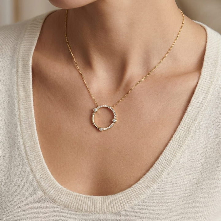 สร้อยคอเพชร ฝังหุ้มขอบ ตัวเรือนทองคำเหลือง 14K จาก RockHer