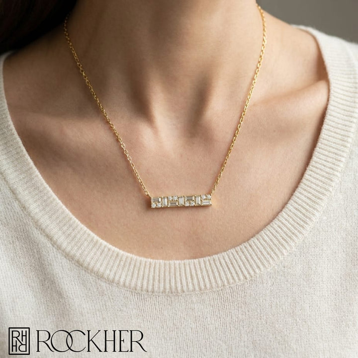 สร้อยคอเพชร ทรงบาแกตต์ ตัวเรือนทองคำเหลือง 14K จาก RockHer
