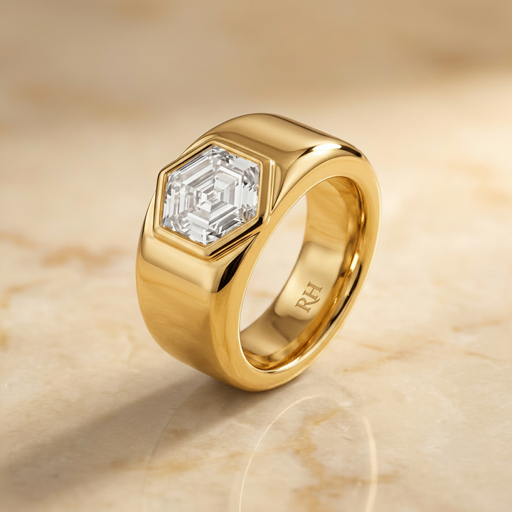 The Remi Select — Bezel-Set Cigar Band Hexagonal in 18K Yellow Gold