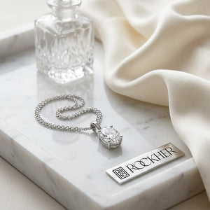 จี้เพชร Solitaire Pendants ทรงรี หุ้มขอบเลื่อน จาก RockHer