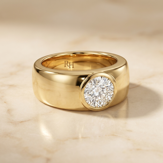 The Remi — Bezel-Set Cigar Band Round in 18K Yellow Gold