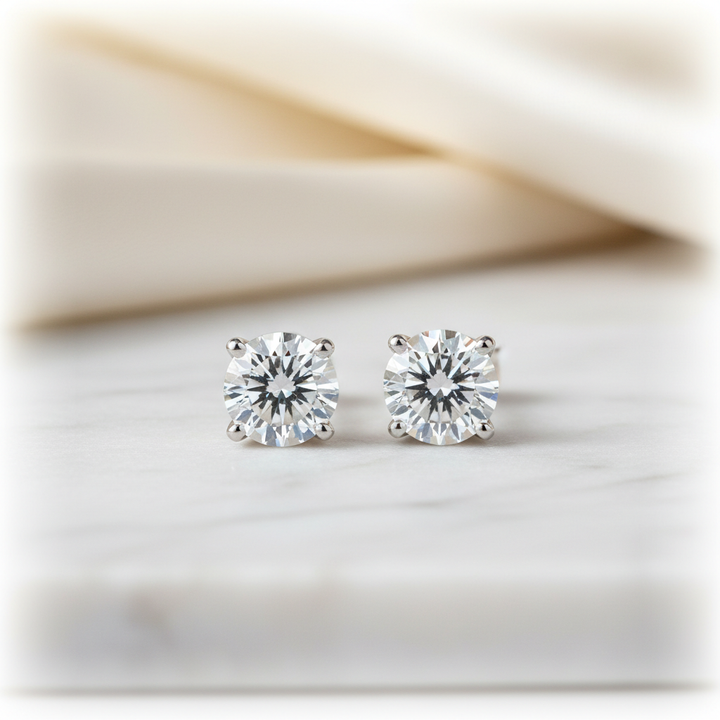 Lab Grown Diamond Round 4-Prong Stud Earrings · 1ct tw — Platinum