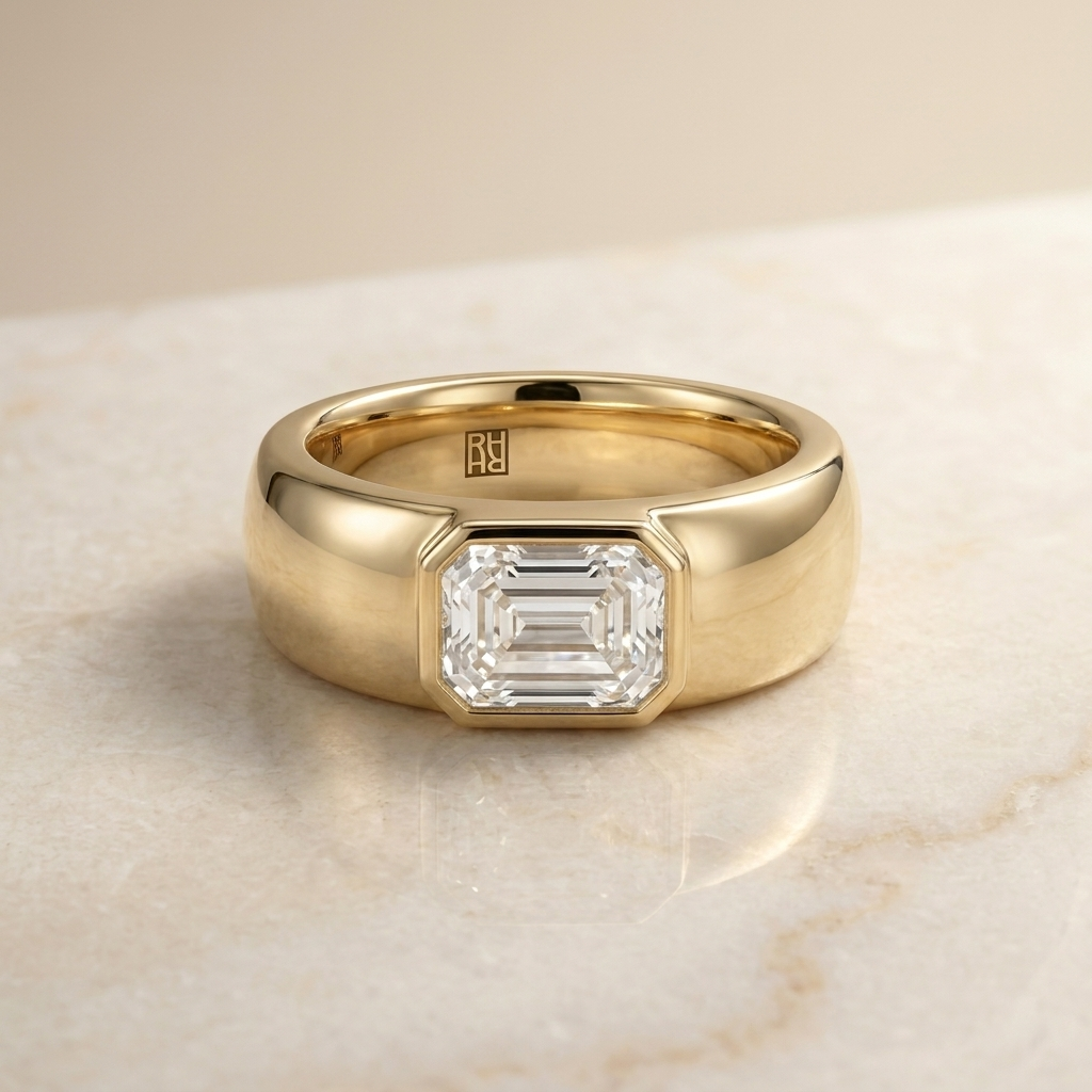 The Remi Select — Bezel-Set Cigar Band Square Emerald in 18K Yellow Gold