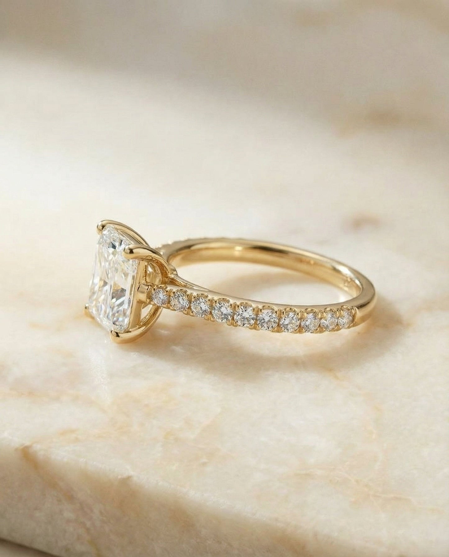 Cathedral French Pavé Solitaire Radiant, in 18K Yellow Gold, pave setting – side profile | RockHer