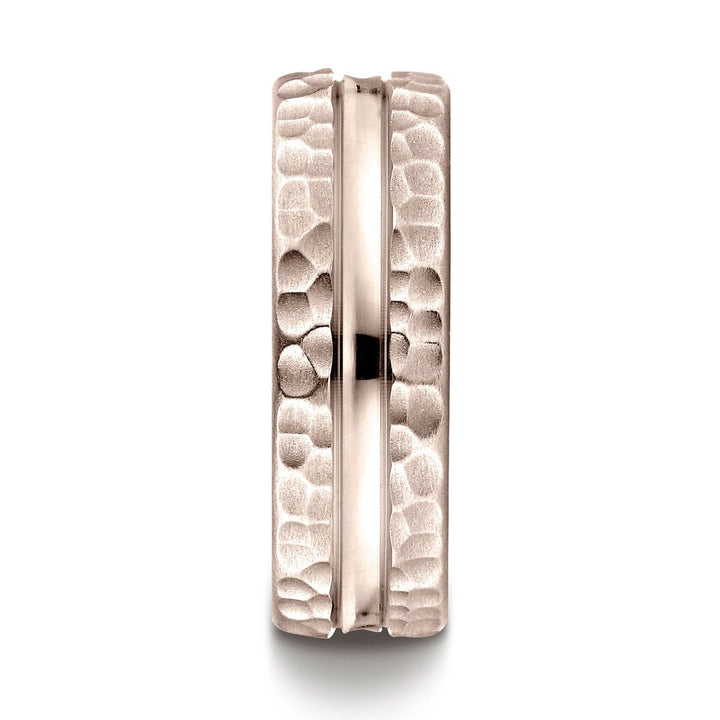 แหวนทองคำชมพู 14k ขนาด 7.5 มม. แบบสบาย ฟินิชแบบตีให้เรียบ ดีไซน์ตัดกลาง