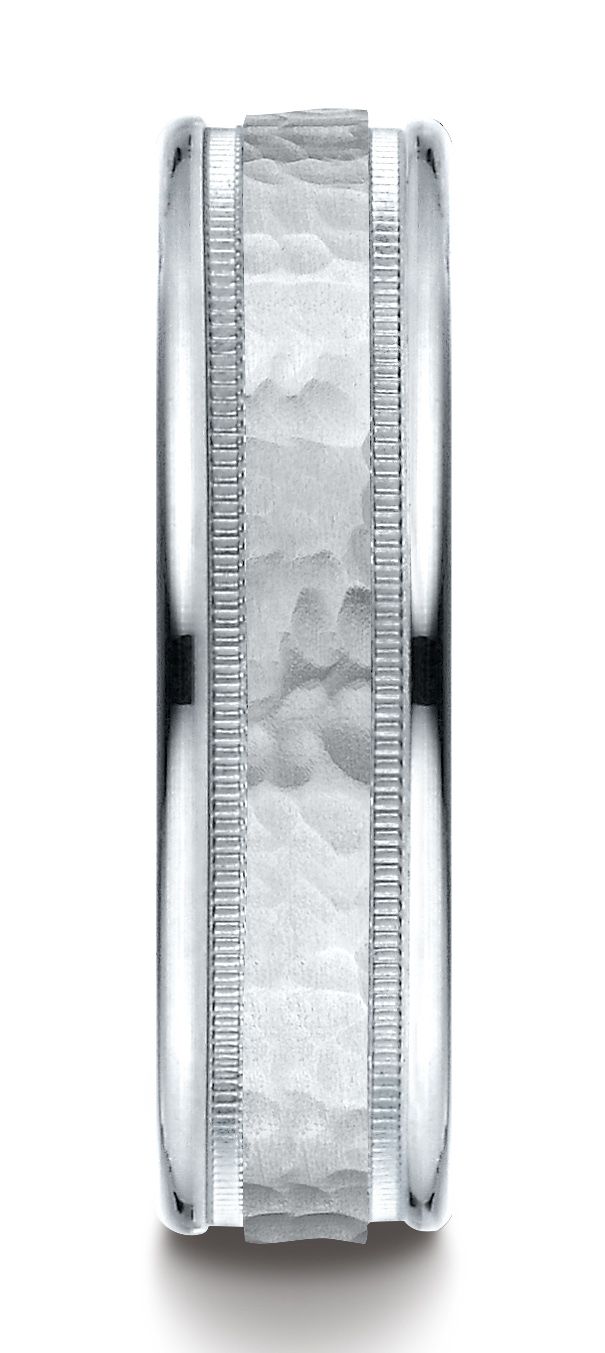 แหวนทองคำขาว 18 กะรัต ขนาด 6 มม. แบบสวมใส่สบาย ดีไซน์กลางแฮมเมอร์ลายแกะสลัก ขอบกลมขัดเงาสูง