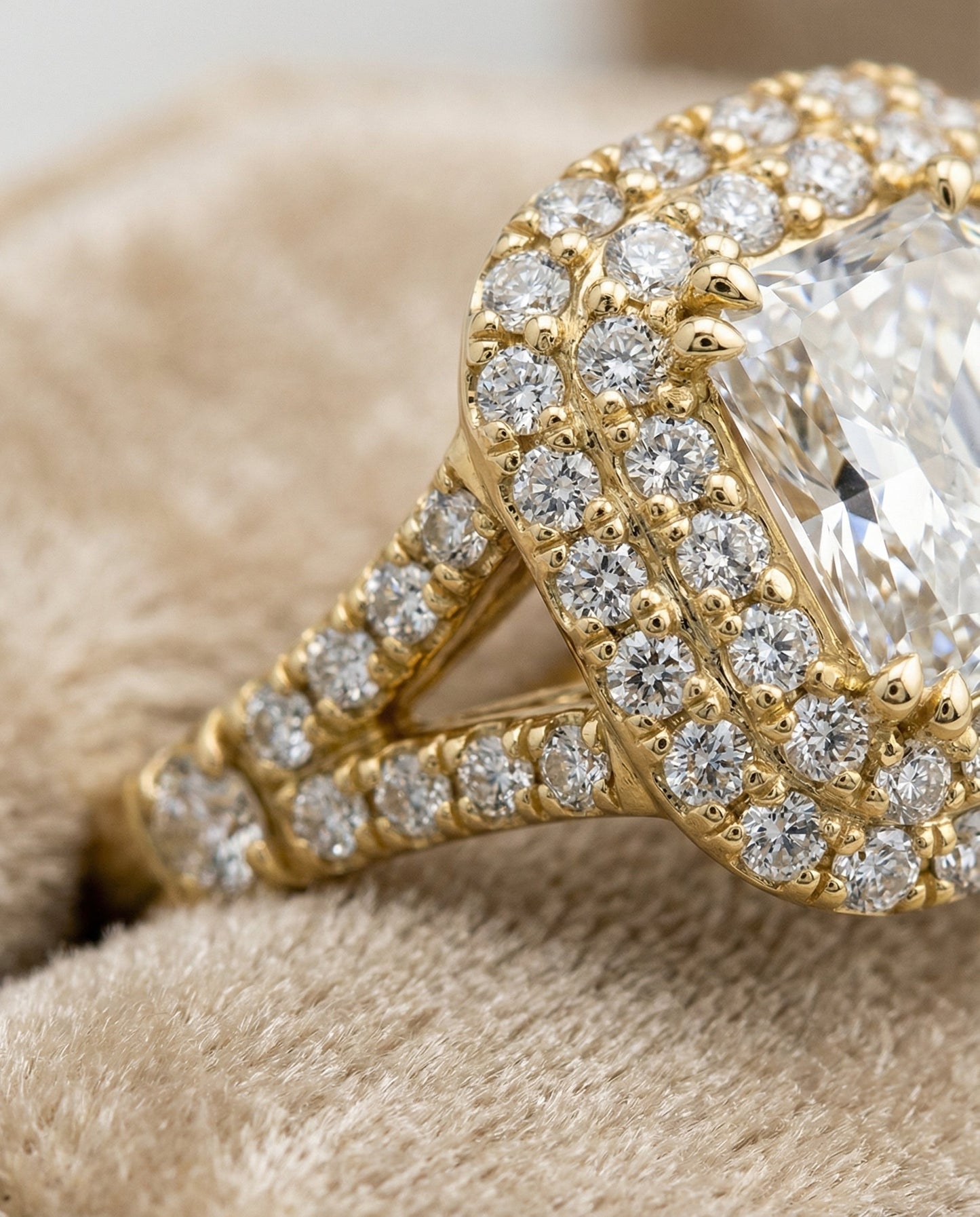 Double Halo Split Shank Radiant, in 18K Yellow Gold, prong setting – detail view | RockHer