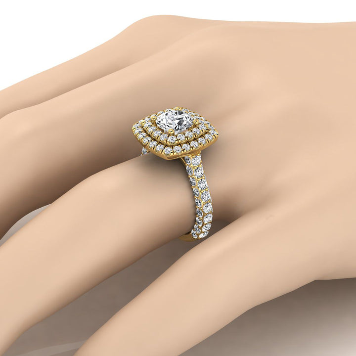Round Brilliant, Bold Double Halo, in 18K Yellow Gold, pave setting – detail view | RockHer