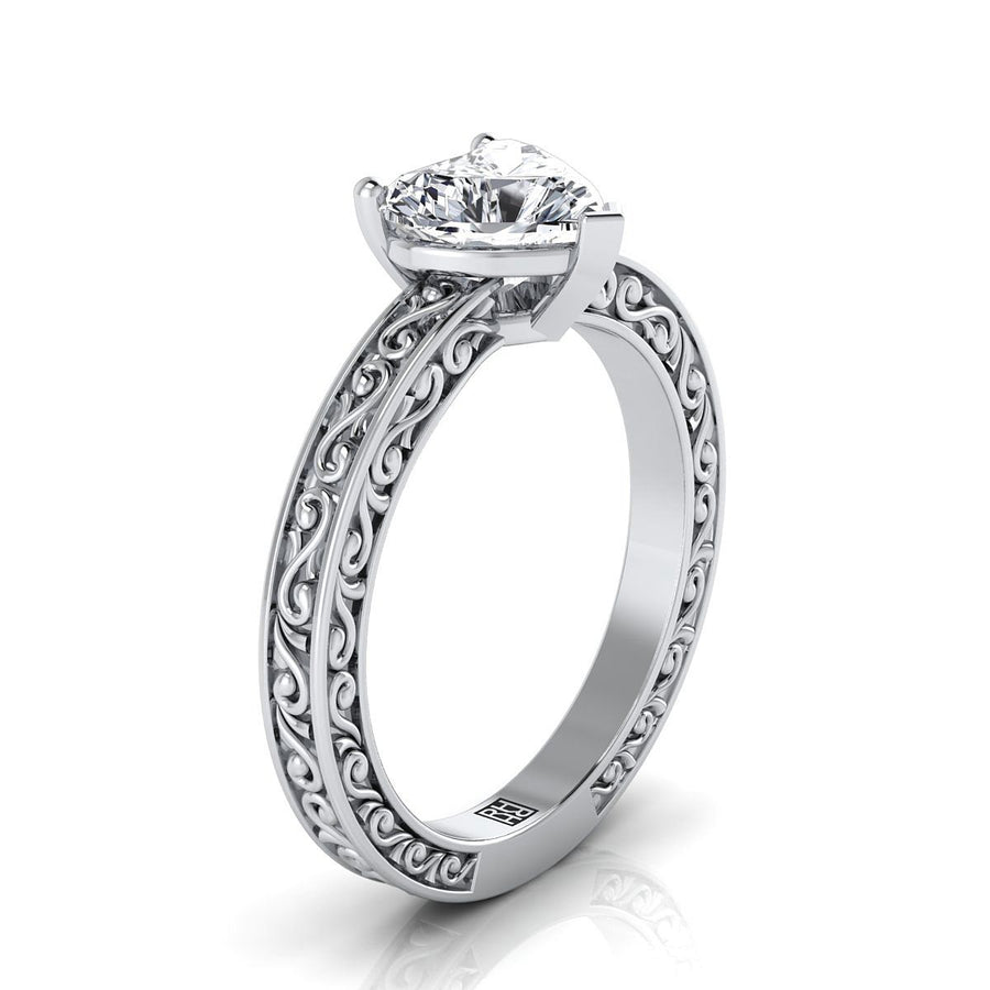 The เวโรนิก้า Engagement Ring, made to order in our Los Angeles atelier