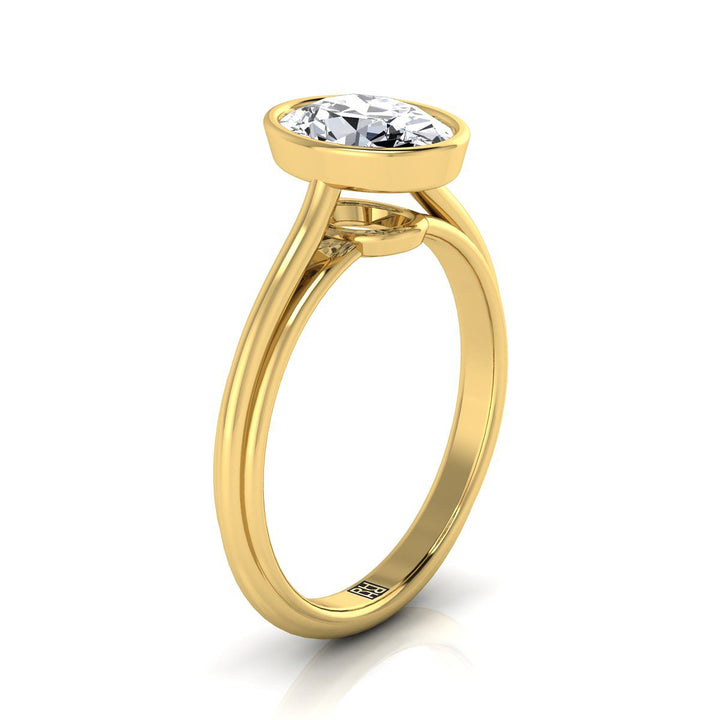 Bezel Cathedral Solitaire Oval, in 18K Yellow Gold – side profile | RockHer