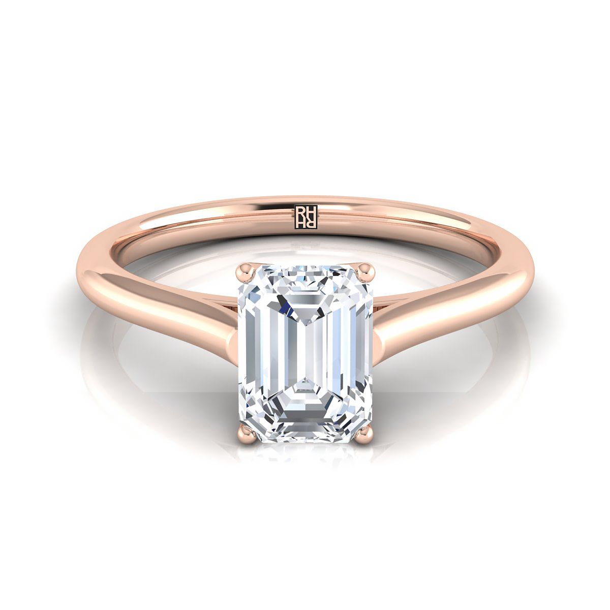 แหวนหมั้นแบบ Cathedral สไตล์ Comfort Fit ทองคำชมพู 14K ประดับอัญมณี Emerald Cut