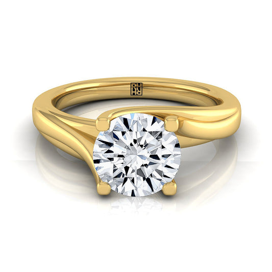 Round Brilliant, Twisted Bypass Solitaire, in 18K Yellow Gold | RockHer