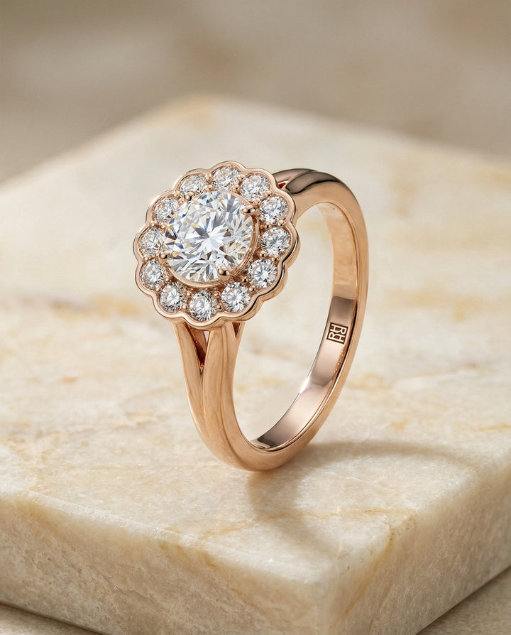 ตัวเรือนแหวนหมั้นเพชร Nera ทรงกลม ฝังหนาม ทองคำชมพู 14K จาก RockHer