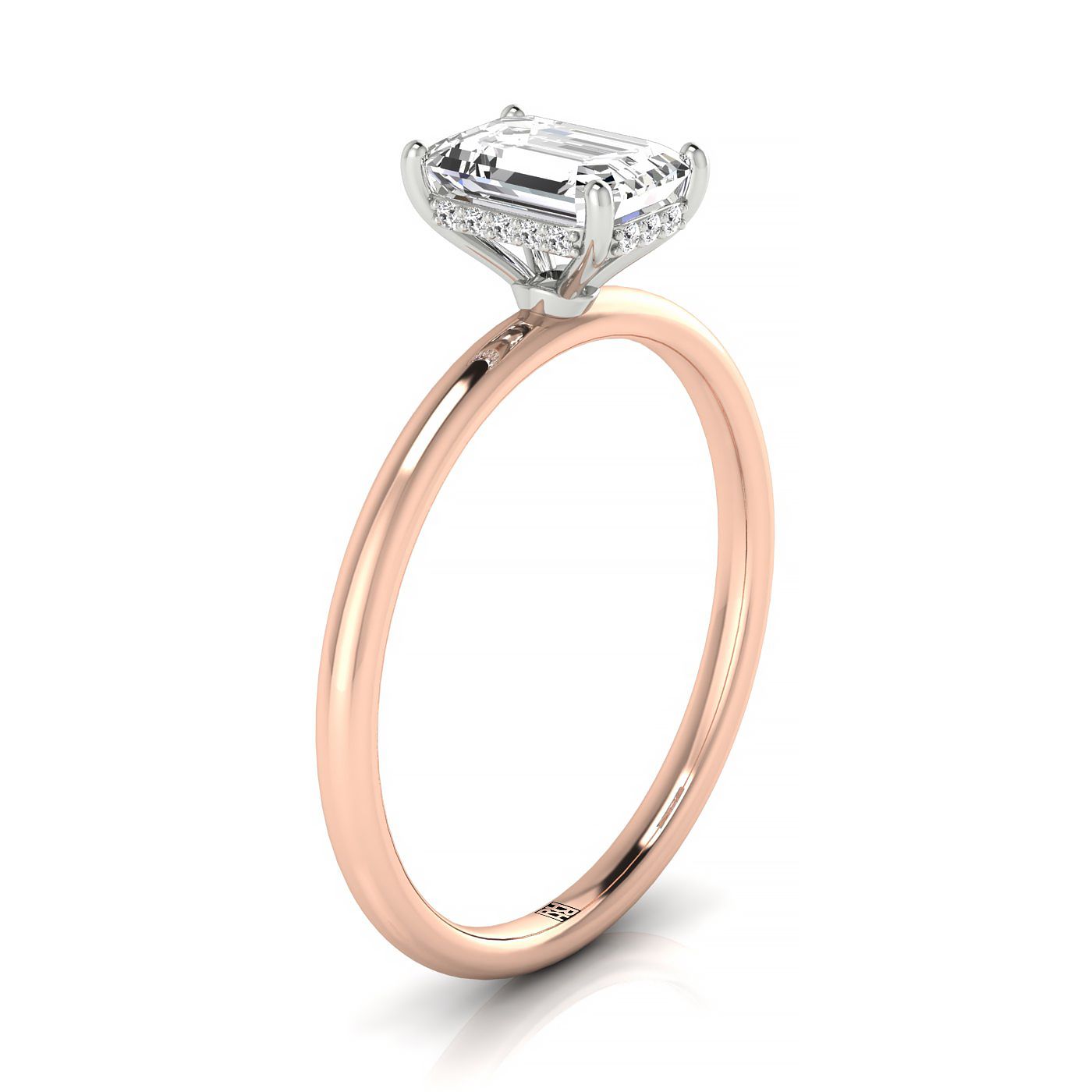 แหวนหมั้นเดี่ยวมรกต 14 กะรัต พร้อมฮาโลซ่อนด้านบนและเพชรรอบเม็ดกลม 16 ก้าน