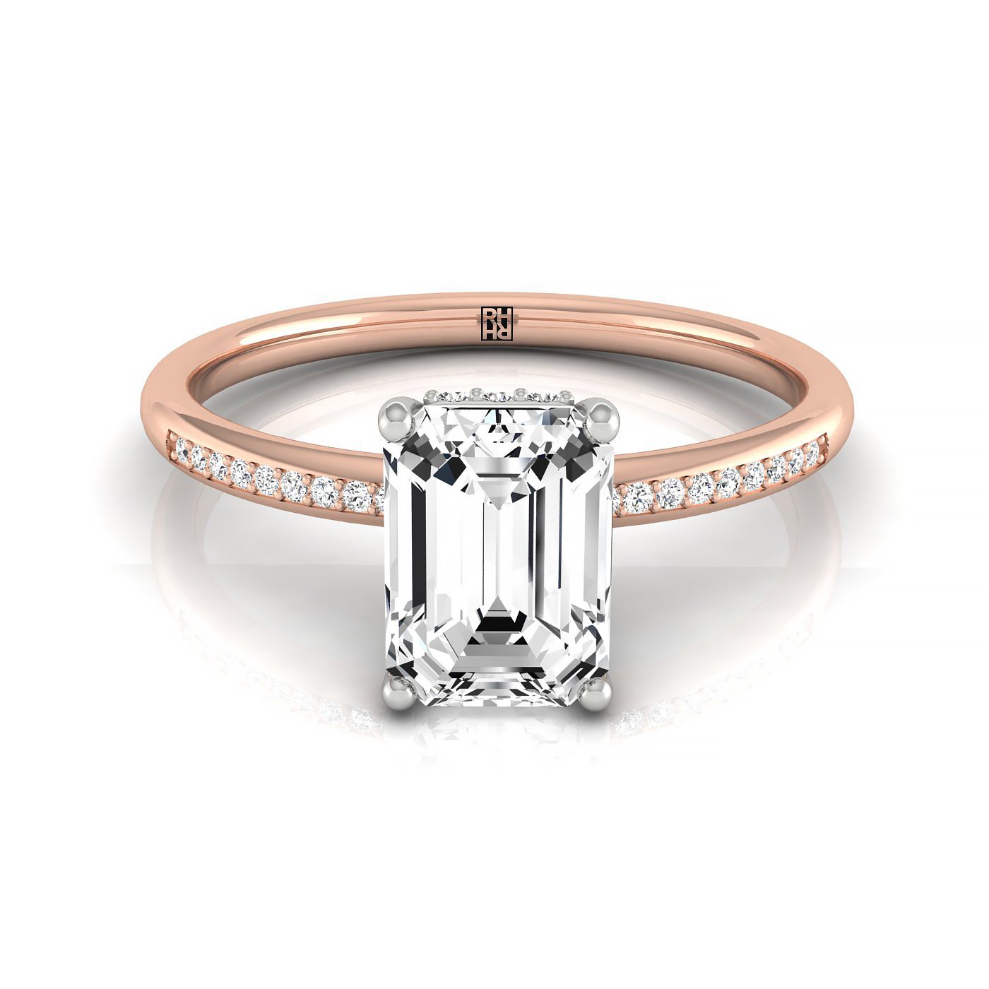 แหวนหมั้นมรกต 14 กะรัต พร้อมฮาโลซ่อนสูงและเพชรรูปกลม 34 เม็ดแบบตั้งด้วยกรงเล็บ