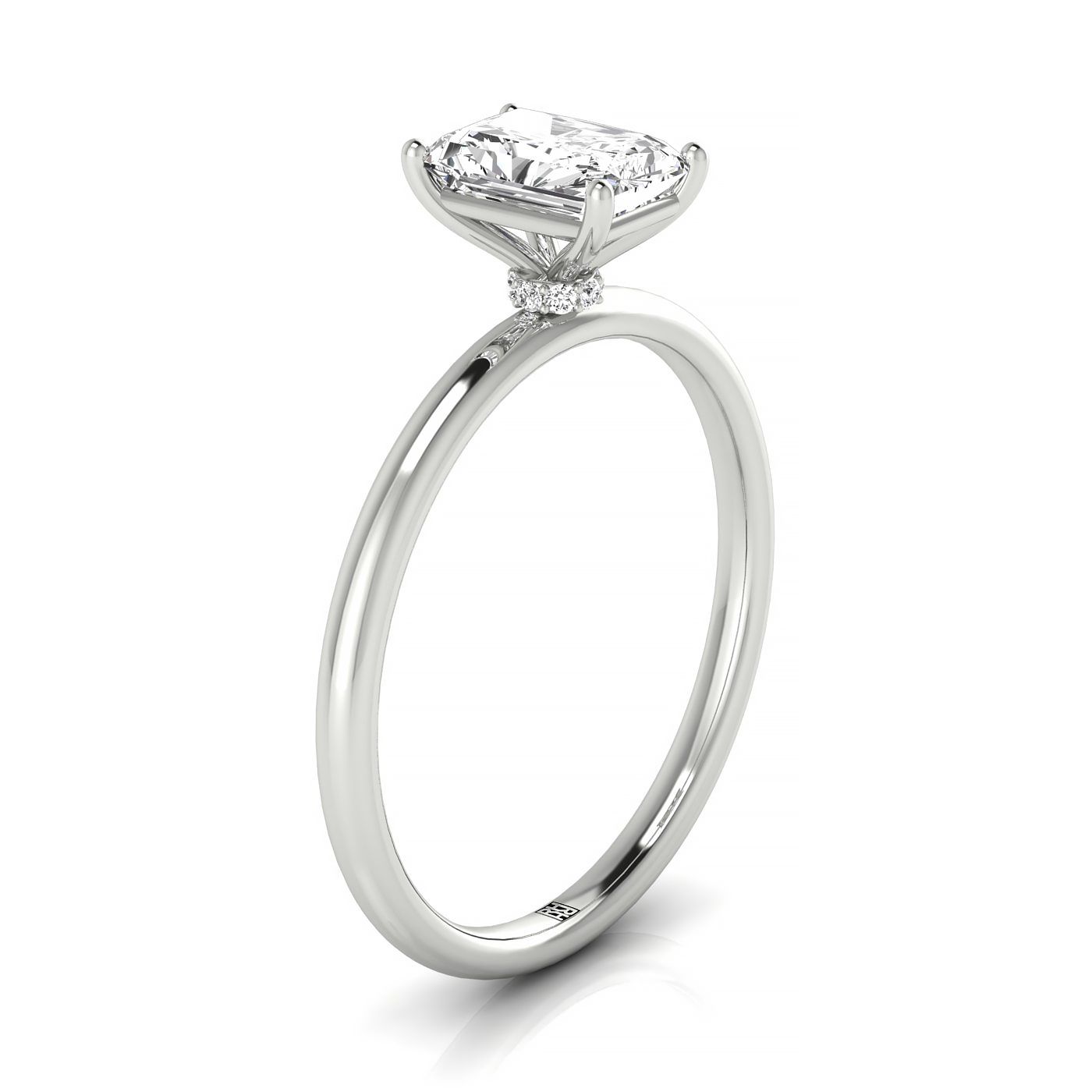 แหวนหมั้นโซลิแทร์เรเดียนท์ 14kw พร้อมฮาโลซ่อนและเพชรรอบแบบตั้ง 8 ก้าน