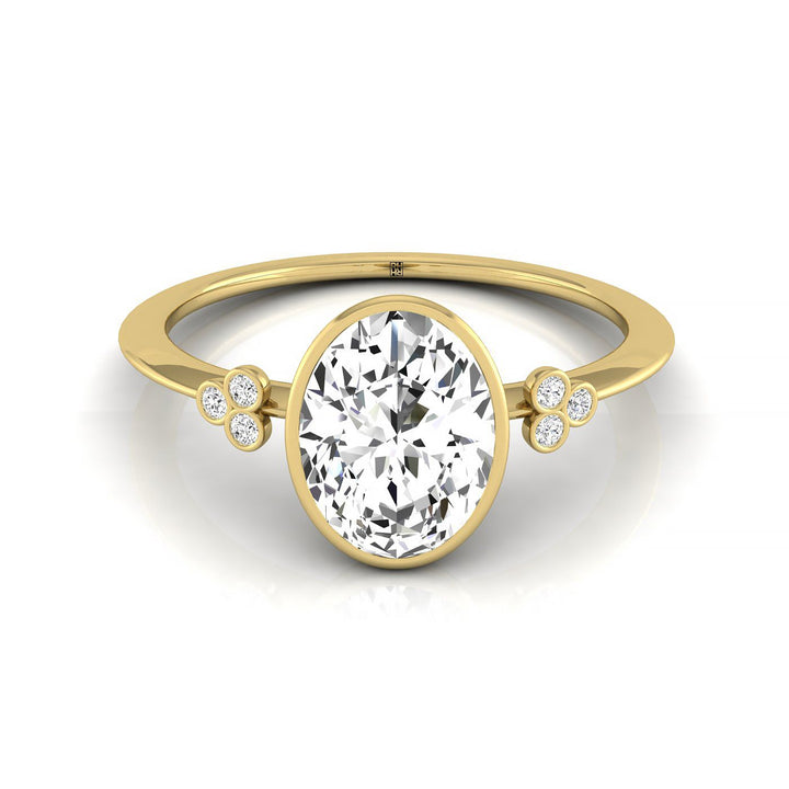 Clover Bezel Accent Solitaire Oval, in 18K Yellow Gold – front view | RockHer