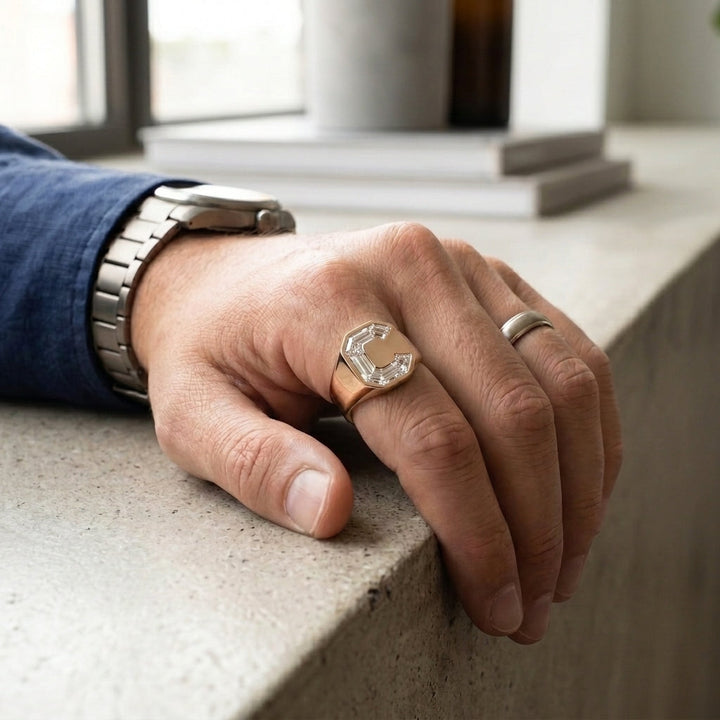 แหวนตราเพชรแล็บ ทรงรี ตัวเรือนทองคำชมพู 14K จาก RockHer
