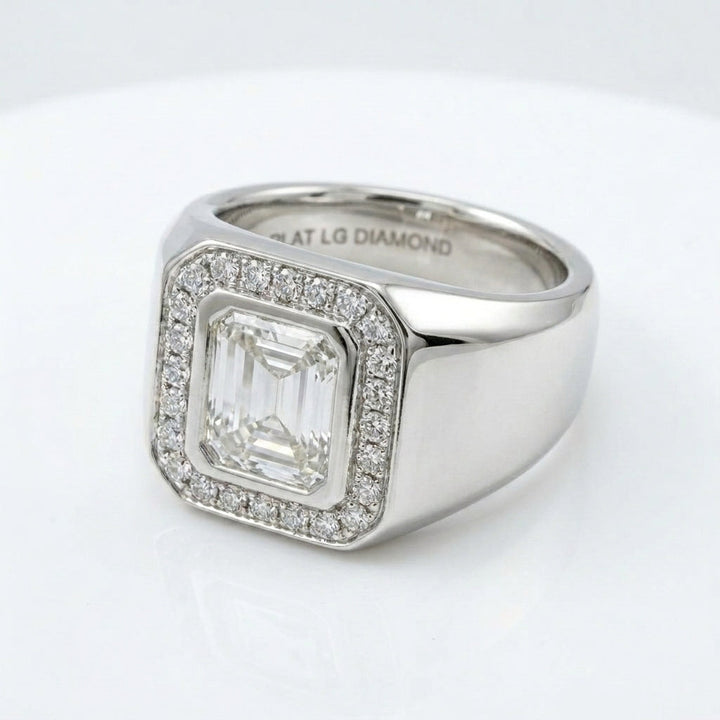 Women's Pavé Border lab-grown diamond letter signet ring in Platinum, letter D, product photography