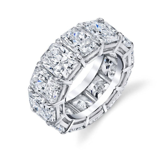 แหวนเพชรเรเดียนตลอดกาลสั่งทำพิเศษในแพลทินัม น้ำหนัก 7.27 กะรัต ขนาด 6.5