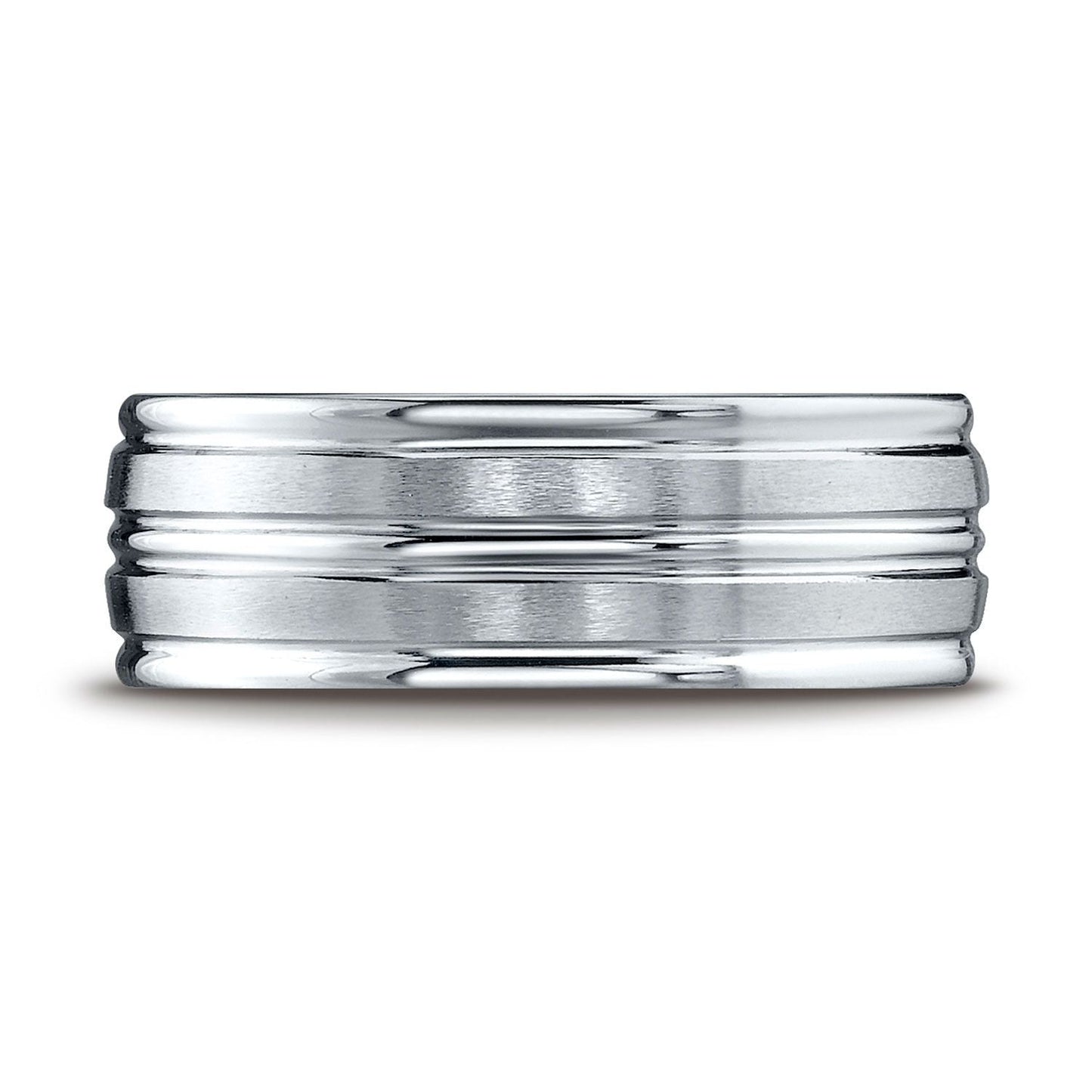 แพลตตินัม แหวนดีไซน์แกะสลักขอบกลมและแถบตรงกลางขัดมันสูงแบบซาติน ขนาด 8 มม. แบบสวมใส่สบาย