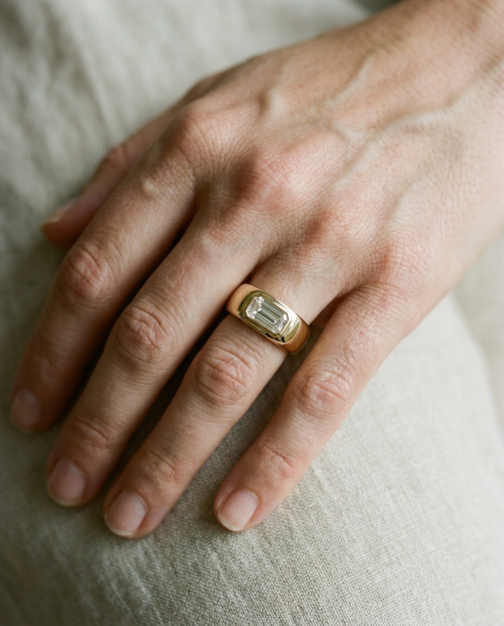 The Remi Select — Bezel-Set Cigar Band Tapered Baguette in 18K Yellow Gold